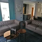 Vila Prova M Jezera